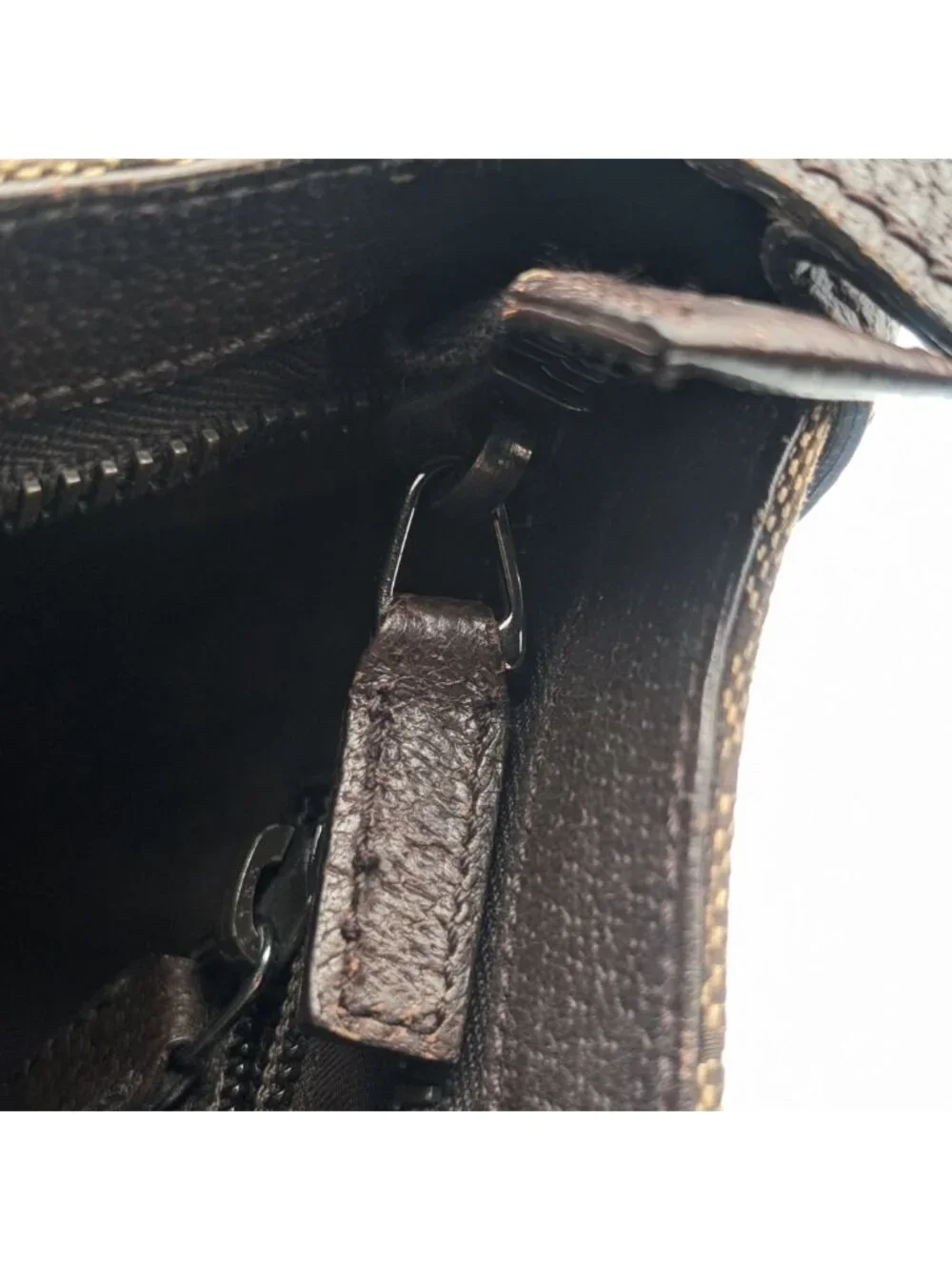 Gucci GG Canvas Shoulder Bag Crossbody Brown - Picture 8 of 9